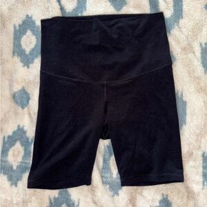 Old Navy Active Maternity Biker Shorts